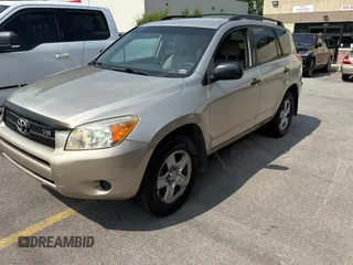 2008 Toyota RAV4 с VIN JTMBK33V585068272, выставлен на аукционе Copart как лот 59519525 с пробегом 176 936 миль миль и Чистый • Clean title. История ставок и продаж доступна на DreamBid. Изображение 2.