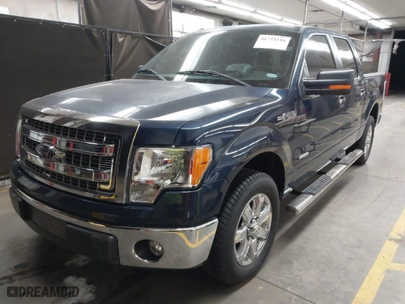 2013 Ford F-150 XL with VIN 1FTFW1CT7DKF97419, listed as a IAAI auction lot 41725218 with 86,441 mi miles. Bid and sale history available at carsss.com. Image 2.