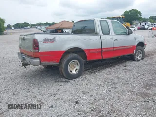 1997 Ford F-150 XL with VIN 1FTDX1869VNA33231, listed as a IAAI auction lot 42697823 with 149,986 mi miles and . Bid and sale history available at DreamBid. Image 4.