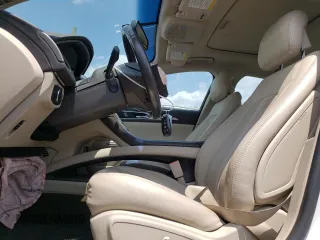 2016 Lincoln MKZ Hybrid с VIN 3LN6L2LU4GR620948, выставлен на аукционе Copart как лот 60905315 с пробегом 77 965 миль миль и Списание • Salvage title. История ставок и продаж доступна на DreamBid. Изображение 7.