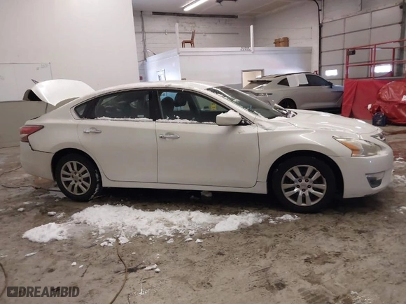 2013 Nissan Altima 2.5 SL with VIN 1N4AL3APXDC164746, listed as a IAAI auction lot 41261574 with 223,318 mi miles. Bid and sale history available at carsss.com. Image 13.