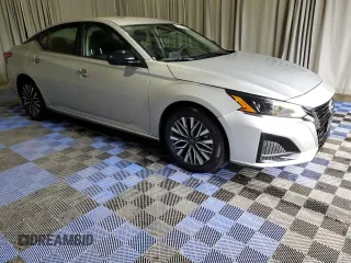 2024 Nissan Altima SV with VIN 1N4BL4DV6RN391075, listed as a Copart auction lot 62536375 with 31,190 mi miles and Clean title. Bid and sale history available at DreamBid. Image 4.