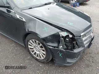 2011 Cadillac CTS z VIN 1G6DC5EY3B0107442, wystawiony jako IAAI lot #41918364 z przebiegiem 255 238 mil mil oraz . Historia ofert i sprzedaży dostępna na DreamBid. Obrazek 6.