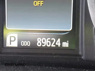 2015 Toyota Sienna Limited with VIN 5TDDK3DC9FS117289, listed as a IAAI auction lot 41861627 with 89,624 mi miles and . Bid and sale history available at DreamBid. Image 15.
