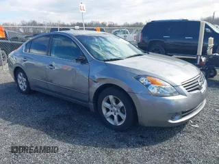 2009 Nissan Altima 2.5 S with VIN 1N4AL21E69N412530, listed as a IAAI auction lot 41887766 with 240,523 mi miles. Bid and sale history available at carsss.com. Image 1.