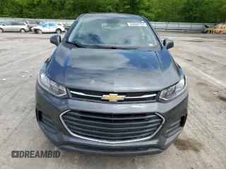 2020 Chevrolet Trax LS z VIN 3GNCJNSB7LL273019, wystawiony jako Copart lot #56684175 z przebiegiem 69 822 mil mil oraz Szkoda całkowita • Salvage title. Historia ofert i sprzedaży dostępna na DreamBid. Obrazek 5.