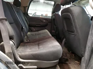 2010 GMC Yukon z VIN 1GKUKAE04AR117639, wystawiony jako Copart lot #82411664 z przebiegiem 313 266 mil mil oraz Szkoda całkowita • Salvage title. Historia ofert i sprzedaży dostępna na DreamBid. Obrazek 11.