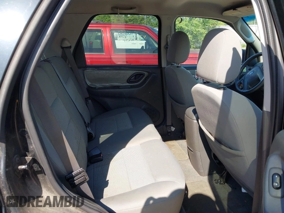 2006 Ford Escape XLT with VIN 1FMYU03176KA55498, listed as a IAAI auction lot 42499429 with 156,298 mi miles and . Bid and sale history available at DreamBid. Image 8.