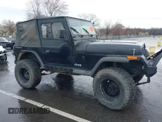 1995 Jeep Wrangler S with VIN 1J4FY19P0SP258399, listed as a IAAI auction lot 41970320 with 151,621 mi miles. Bid and sale history available at carsss.com. Image 15.