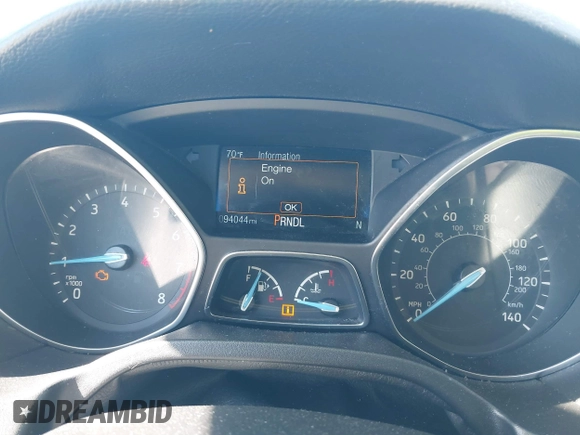 2018 Ford Focus SE z VIN 1FADP3F27JL245603, wystawiony jako IAAI lot #41773395 z przebiegiem 94 044 mil mil oraz . Historia ofert i sprzedaży dostępna na DreamBid. Obrazek 7.