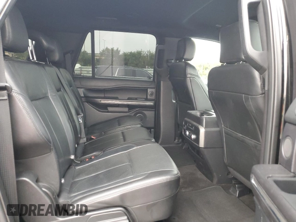 2018 Ford Expedition Max XLT с VIN 1FMJK1HT2JEA38574, выставлен на аукционе Copart как лот 88843435 с пробегом 167 920 миль миль и Списание • Salvage title. История ставок и продаж доступна на DreamBid. Изображение 11.