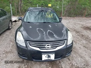 2010 Nissan Altima 3.5 SR with VIN 1N4BL2AP0AN519390, listed as a IAAI auction lot 42092226 with 118,237 mi miles. Bid and sale history available at carsss.com. Image 6.
