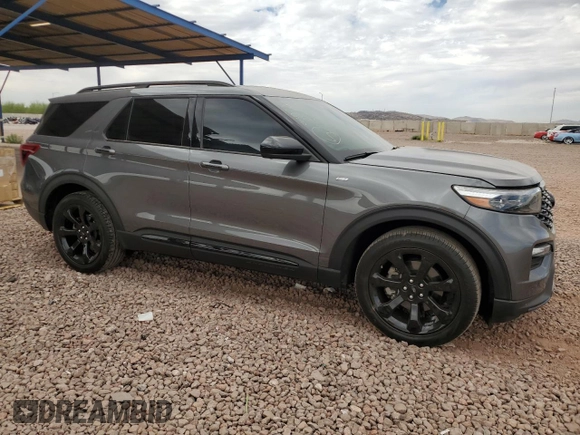 2023 Ford Explorer ST-Line with VIN 1FMSK7KHXPGA98224, listed as a Copart auction lot 52722685 with 32,773 mi miles and Salvage Title. Bid and sale history available at carsss.com. Image 4.
