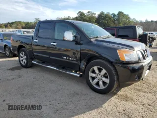 2015 Nissan Titan SV with VIN 1N6BA0ED9FN509000, listed as a Copart auction lot 81986934 with 121,338 mi miles and Salvage title. Bid and sale history available at DreamBid. Image 4.