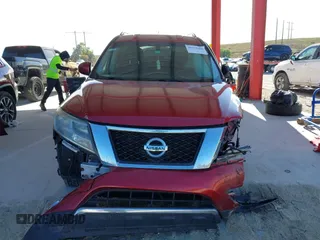 2016 Nissan Pathfinder SV with VIN 5N1AR2MN6GC621713, listed as a IAAI auction lot 41275408 with 136,017 mi miles. Bid and sale history available at carsss.com. Image 13.