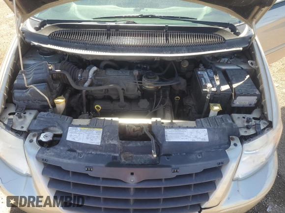 2006 Chrysler Town & Country Touring with VIN 2A4GP54L76R688566, listed as a Copart auction lot 57296875 with 176,332 mi miles and Salvage title. Bid and sale history available at DreamBid. Image 12.