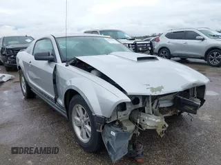 2007 Ford Mustang Deluxe with VIN 1ZVFT80N575245396, listed as a IAAI auction lot 41889599 with 319,140 mi miles. Bid and sale history available at carsss.com. Image 1.