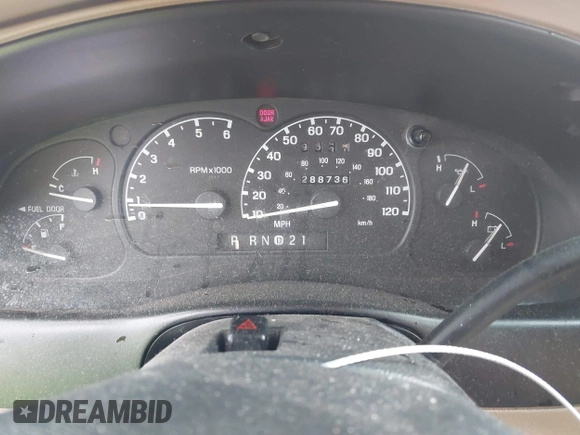 1999 Mercury Mountaineer z VIN 4M2ZU55P7XUJ19627, wystawiony jako IAAI lot #42351787 z przebiegiem 288 736 mil mil oraz . Historia ofert i sprzedaży dostępna na DreamBid. Obrazek 7.