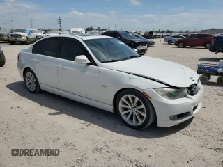 2011 BMW 3 Series 328i with VIN WBAPH7G59BNN07712, listed as a Copart auction lot 53477955 with 88,400 mi miles and Salvage Title. Bid and sale history available at carsss.com. Image 4.