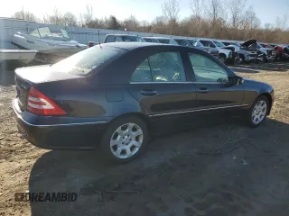 2005 Mercedes-Benz C 240 with VIN WDBRF81J75F601811, listed as a Copart auction lot 48210795 with 59,454 mi miles and Clean Title. Bid and sale history available at DreamBid. Image 3.