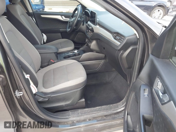 2020 Ford Escape SE with VIN 1FMCU0G68LUB90361, listed as a IAAI auction lot 42006670 with 49,687 mi miles and . Bid and sale history available at DreamBid. Image 5.