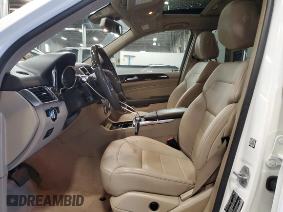 2015 Mercedes-Benz M 350 z VIN 4JGDA5HB1FA480792, wystawiony jako Copart lot #58862055 z przebiegiem 149 190 mil mil oraz Szkoda całkowita • Salvage title. Historia ofert i sprzedaży dostępna na DreamBid. Obrazek 7.