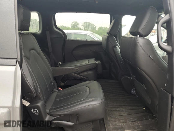 2020 Chrysler Pacifica Launch Edition with VIN 2C4RC3BG5LR274055, listed as a Copart auction lot 59786895 with 30,475 mi miles and Salvage title. Bid and sale history available at DreamBid. Image 11.