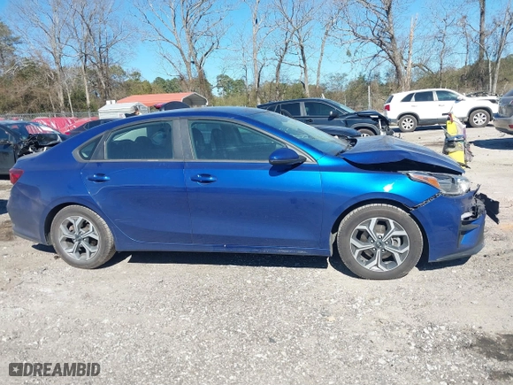 2019 Kia Forte LXS with VIN 3KPF24AD6KE115600, listed as a IAAI auction lot 41703976 with 112,383 mi miles. Bid and sale history available at carsss.com. Image 13.
