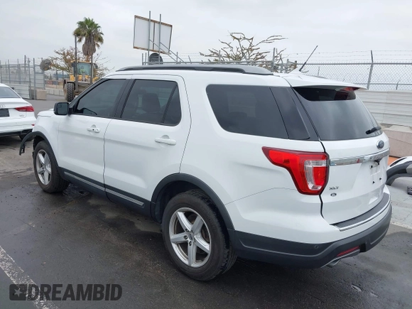 2018 Ford Explorer XLT with VIN 1FM5K7D8XJGC01269, listed as a IAAI auction lot 42358408 with 153,105 mi miles and . Bid and sale history available at DreamBid. Image 3.