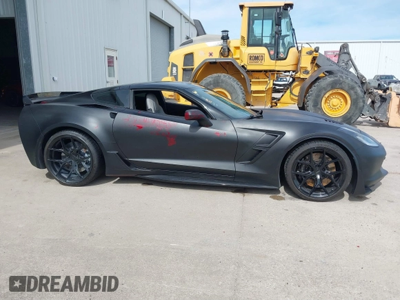 2017 Chevrolet Corvette Grand Sport 2LT with VIN 1G1YY2D70H5105112, listed as a IAAI auction lot 41610621 with 60,283 mi miles. Bid and sale history available at carsss.com. Image 13.