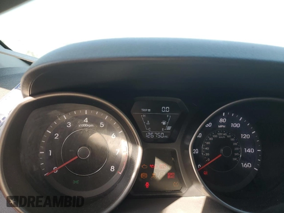 2014 Hyundai Elantra SE with VIN 5NPDH4AE8EH500106, listed as a Copart auction lot 62905174 with 126,750 mi miles and Clean Title. Bid and sale history available at DreamBid. Image 9.