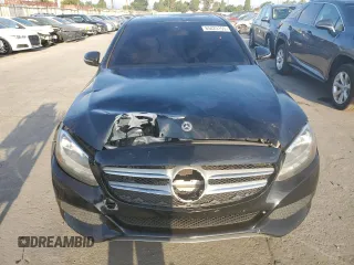 2018 Mercedes-Benz C 300 with VIN 55SWF4JB9JU260222, listed as a Copart auction lot 65423155 with 106,869 mi miles and Salvage title. Bid and sale history available at DreamBid. Image 5.