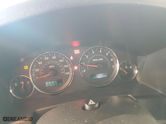 2006 Jeep Commander Limited with VIN 1J8HG58216C246234, listed as a Copart auction lot 49658835 with 270,023 mi miles and Salvage Title. Bid and sale history available at carsss.com. Image 9.
