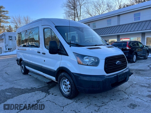 2015 Ford Transit Passenger XL with VIN 1FBAX2CM5FKA92783, listed as a Copart auction lot 46731225 with 277,933 mi miles and Clean Title. Bid and sale history available at carsss.com. Image 1.