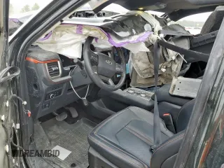 2023 Ford Expedition Timberline z VIN 1FMJU1RG6PEA26187, wystawiony jako Copart lot #55692805 z przebiegiem 21 053 mil mil oraz Szkoda całkowita • Salvage title. Historia ofert i sprzedaży dostępna na DreamBid. Obrazek 8.