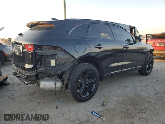 2018 Jaguar F-Pace 30t R-Sport z VIN SADCL2GX1JA287528, wystawiony jako Copart lot #82124544 z przebiegiem 51 720 mil mil oraz Szkoda całkowita • Salvage title. Historia ofert i sprzedaży dostępna na DreamBid. Obrazek 3.