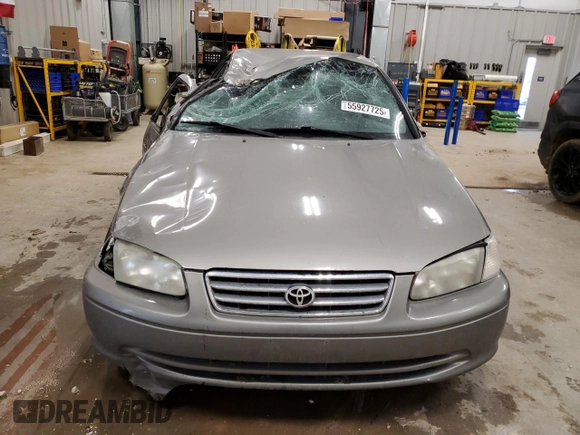 2000 Toyota Camry CE z VIN JT2BG22K8Y0445766, wystawiony jako Copart lot #55927725 z przebiegiem Nie podano mil oraz Czysty tytuł • Clean title. Historia ofert i sprzedaży dostępna na DreamBid. Obrazek 5.