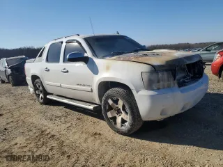2007 Chevrolet Avalanche LTZ with VIN 3GNFK123X7G314060, listed as a Copart auction lot 46879235 with 0 mi miles and Non Repairable. Bid and sale history available at carsss.com. Image 4.