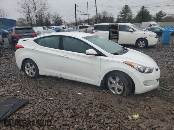 2013 Hyundai Elantra GLS z VIN 5NPDH4AE1DH424095, wystawiony jako Copart lot #52617945 z przebiegiem Nie podano mil oraz Szkody całkowita. Historia ofert i sprzedaży dostępna na DreamBid. Obrazek 4.