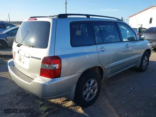 2004 Toyota Highlander with VIN JTEEP21A640064789, listed as a IAAI auction lot 41882687 with 226,136 mi miles. Bid and sale history available at carsss.com. Image 4.