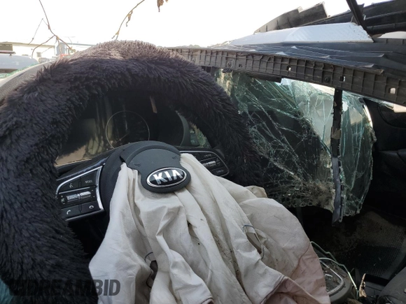 2021 Kia Seltos S with VIN KNDEU2AA8M7044421, listed as a Copart auction lot 59584605 with Not provided miles and Salvage title. Bid and sale history available at DreamBid. Image 8.