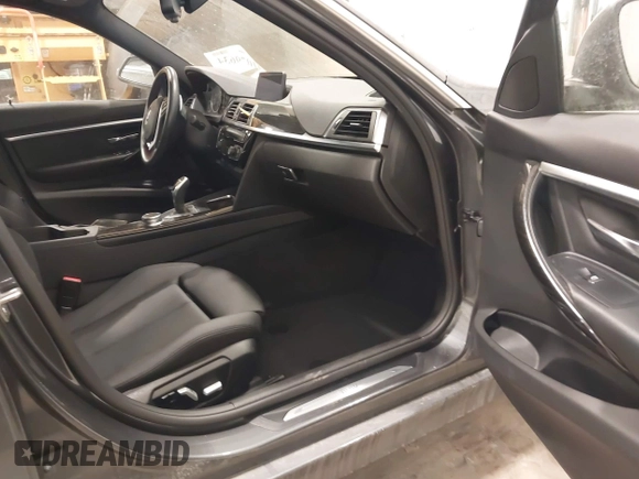 2018 BMW 3 Series 330i xDrive with VIN WBA8D9G59JNU68145, listed as a IAAI auction lot 41079634 with 48,872 mi miles and . Bid and sale history available at carsss.com. Image 5.