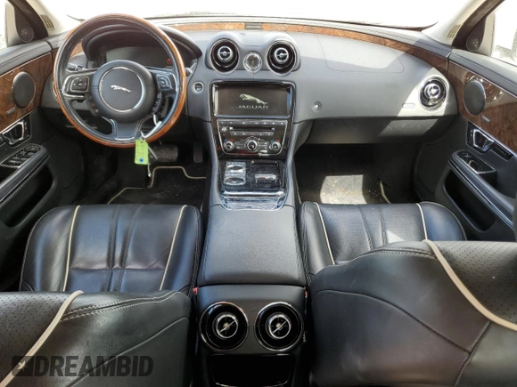 2018 Jaguar XJ with VIN SAJWA1C74J8W15533, listed as a Copart auction lot 74861673 with 46,399 mi miles. Bid and sale history available at carsss.com. Image 8.