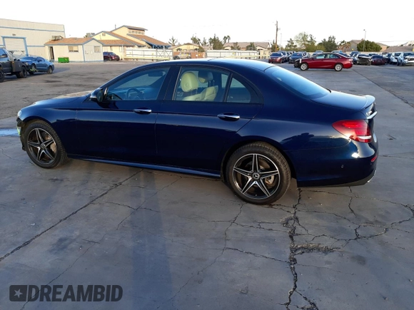2018 Mercedes-Benz E-Class E 300 with VIN WDDZF4JB6JA439914, listed as a Copart auction lot 36850943 with 42,245 mi miles. Bid and sale history available at carsss.com. Image 2.