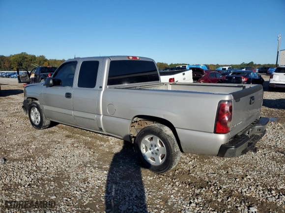 2005 Chevrolet Silverado 1500 LT with VIN 2GCEC19T751225768, listed as a Copart auction lot 79506054 with 212,068 mi miles and Salvage Title. Bid and sale history available at carsss.com. Image 2.
