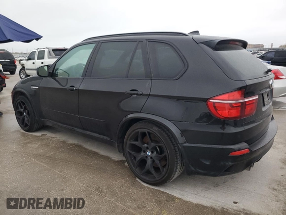 2013 BMW X5 M with VIN 5YMGY0C58D0C11736, listed as a Copart auction lot 85212564 with 93,146 mi miles and Clean Title. Bid and sale history available at carsss.com. Image 2.
