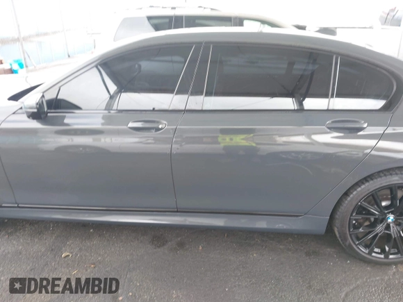 2021 BMW 7 Series 740i with VIN WBA7T2C03MCF52741, listed as a IAAI auction lot 41527846 with 41,448 mi miles and . Bid and sale history available at DreamBid. Image 14.