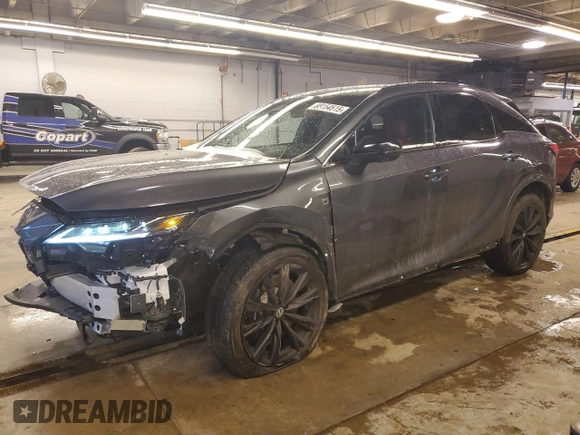 2024 Lexus RX 500h F Sport Performance z VIN 2T2BCMEA6RC012600, wystawiony jako Copart lot #88154515 z przebiegiem 1 907 mil mil oraz Szkoda całkowita • Salvage title. Historia ofert i sprzedaży dostępna na DreamBid. Obrazek 1.