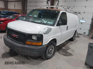 2009 GMC Savana Cargo Van with VIN 1GTGG25C591169155, listed as a IAAI auction lot 41585796 with 157,610 mi miles. Bid and sale history available at carsss.com. Image 2.