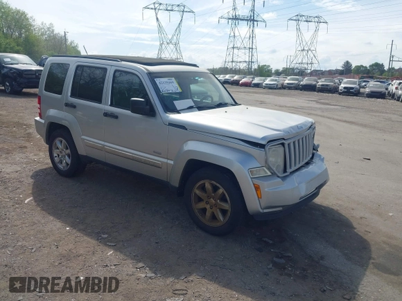 2012 Jeep Liberty Sport z VIN 1C4PJMAK7CW203620, wystawiony jako IAAI lot #42135469 z przebiegiem 163 127 mil mil oraz . Historia ofert i sprzedaży dostępna na DreamBid. Obrazek 1.